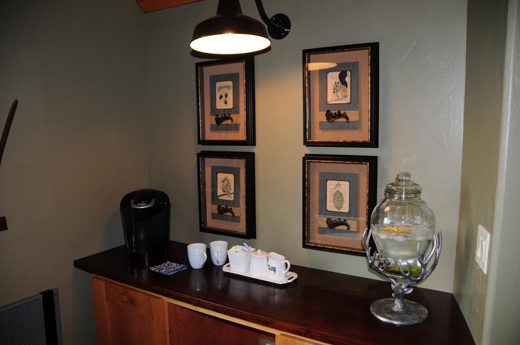 Fin And Feather Inn Victor Kamer foto